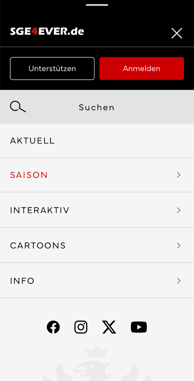 Screenshot eines Website-Menüs auf Deutsch mit Optionen: Aktuell, Saison, Interaktiv, Cartoons, Info. Die Kopfzeile der Seite zeigt "SGE4EVER.de" mit Schaltflächen für "Unterstützen" und "Anmelden". Die Icons für soziale Medien befinden sich am unteren Rand.
